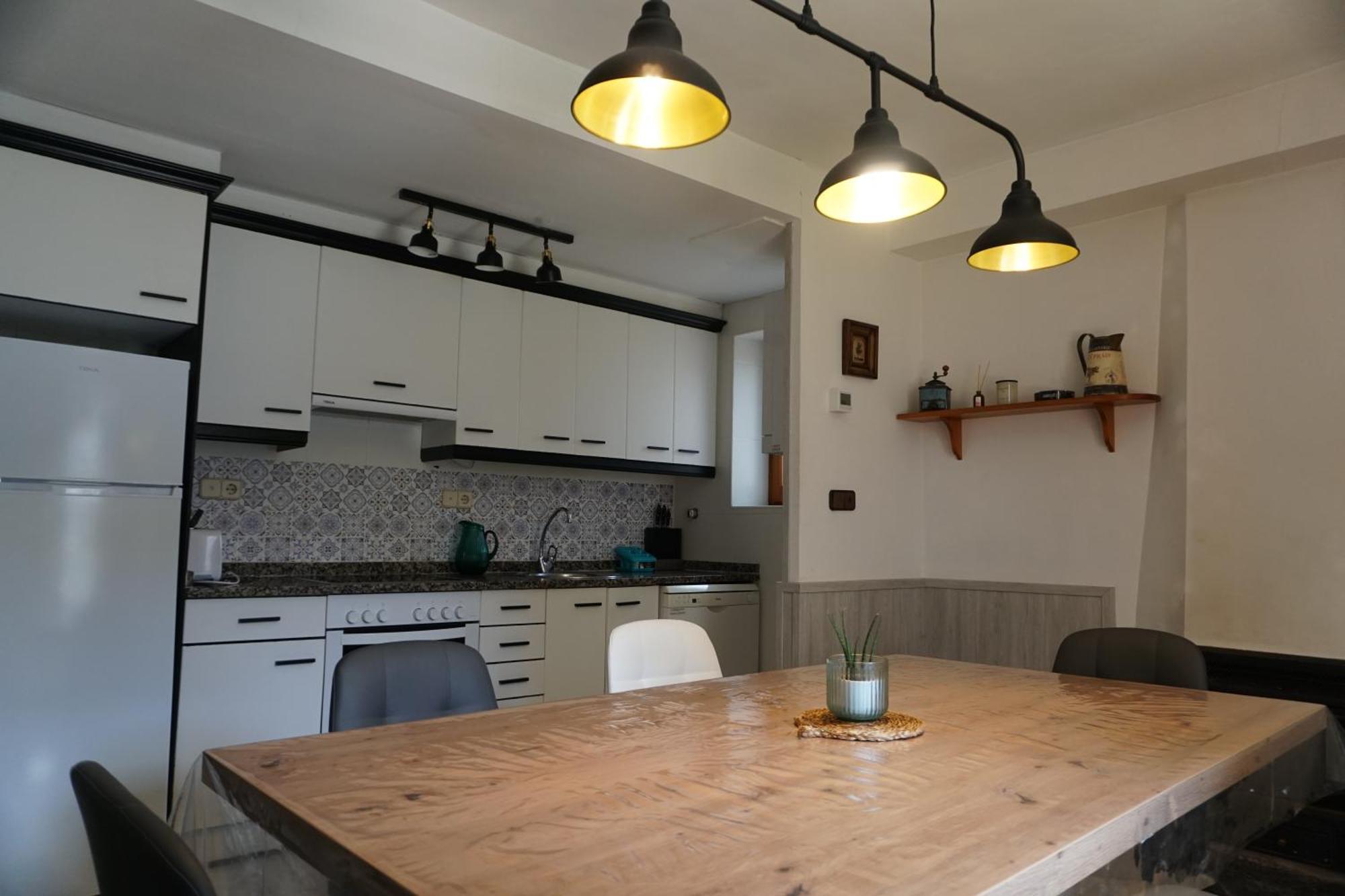 Cirjuana, Casa En El Centro Con Agradable Jardin Y Barbacoa By Pirineos 360 Villa Biescas  Bagian luar foto
