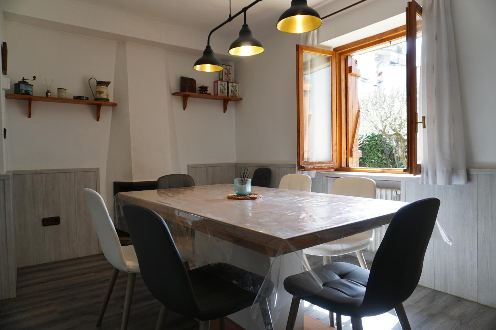 Cirjuana, Casa En El Centro Con Agradable Jardin Y Barbacoa By Pirineos 360 Villa Biescas  Bagian luar foto